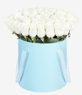 Коробка белых роз Image